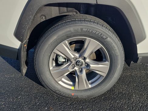 New 2025 Toyota RAV4 XLE image 6