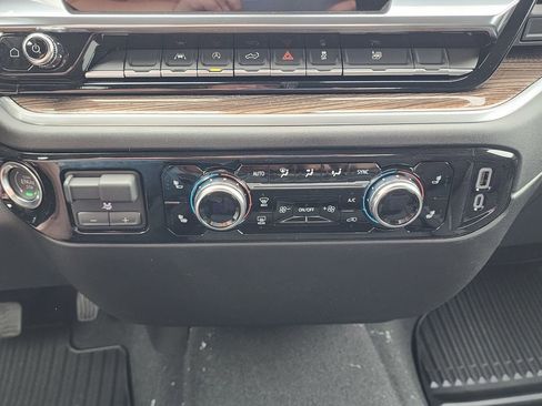 New 2026 GMC Sierra 1500 Elevation AWD/4WD image 29
