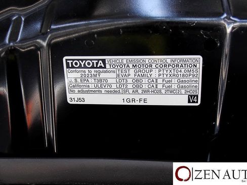 Used 2023 Toyota 4Runner Limited AWD/4WD image 59