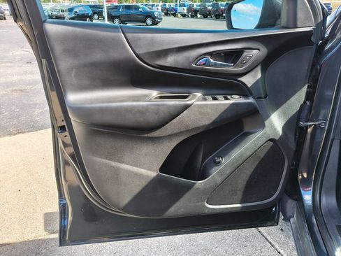 Used 2019 Chevrolet Equinox LT w/ Driver Convenience Package FWD image 19