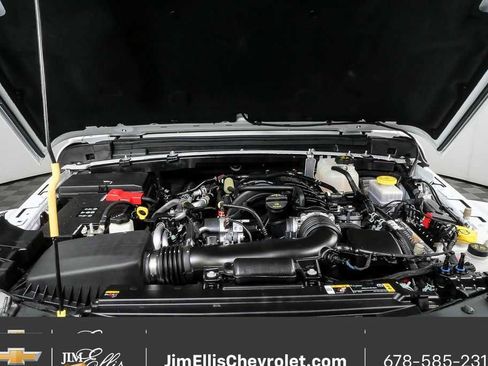 Used 2023 Jeep Wrangler Unlimited Rubicon w/ LED Lighting Group image 32