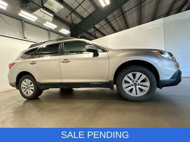 Used 2016 Subaru Outback 2.5i Premium AWD/4WD image 3