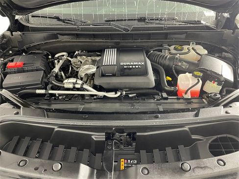 Used 2023 GMC Yukon SLT w/ SLT Luxury Package image 19