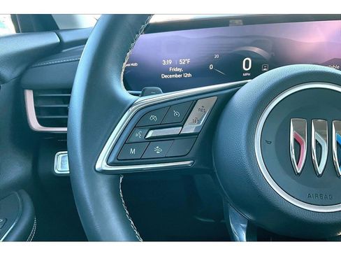 Used 2025 Buick Envision Sport Touring image 10