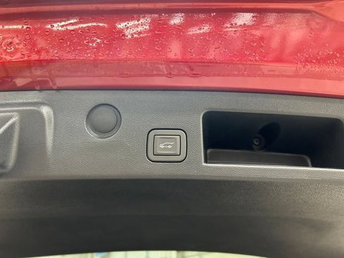 Used 2026 Chevrolet Equinox LT w/ Convenience Package II AWD/4WD image 30