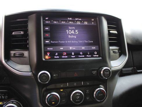 Used 2020 RAM 1500 Big Horn AWD/4WD image 11