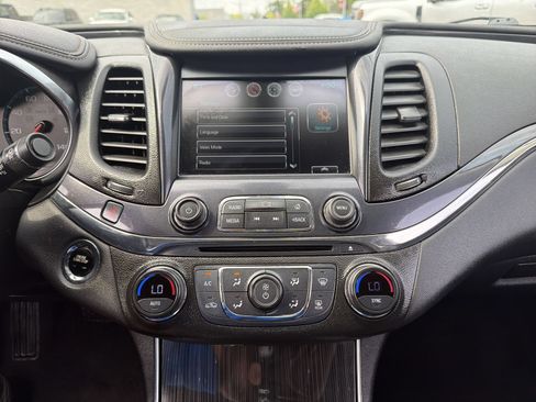 Used 2019 Chevrolet Impala Premier FWD image 29
