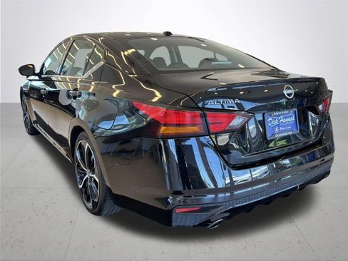Used 2024 Nissan Altima 2.5 SR FWD image 10