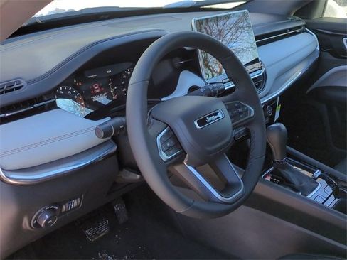 Used 2023 Jeep Compass Limited w/ Sun and Sound Group image 12