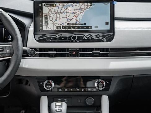 New 2025 Mitsubishi Outlander SE image 19