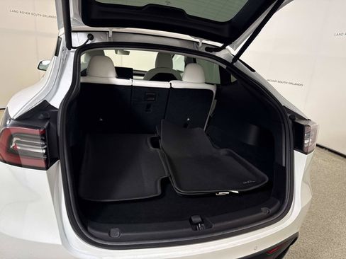 Used 2022 Tesla Model Y Performance AWD/4WD image 10