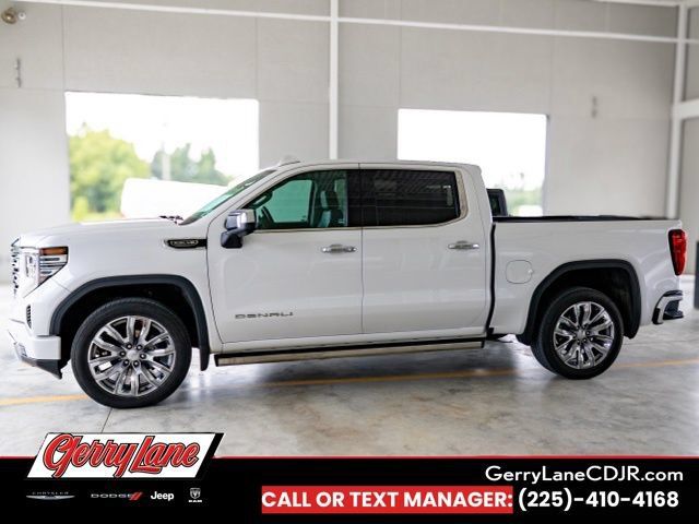 Used 2024 GMC Sierra 1500 Denali w/ Denali Reserve Package AWD/4WD image 4