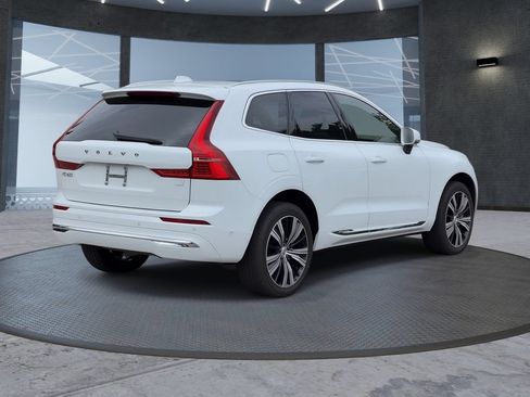 Used 2023 Volvo XC60 T8 Ultimate AWD/4WD image 4