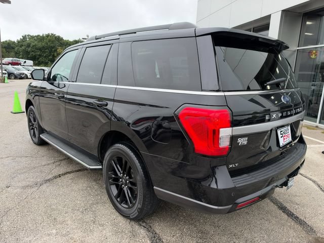 Used 2023 Ford Expedition XLT AWD/4WD image 5