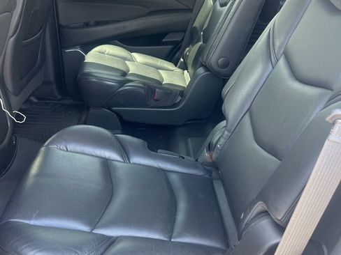 Used 2019 Cadillac Escalade Premium Luxury AWD/4WD image 9