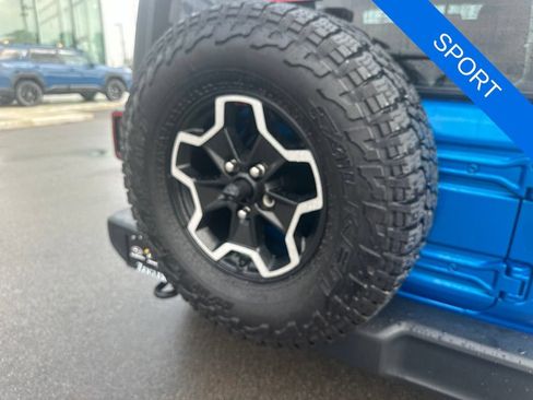 Used 2021 Jeep Wrangler Sport AWD/4WD image 31