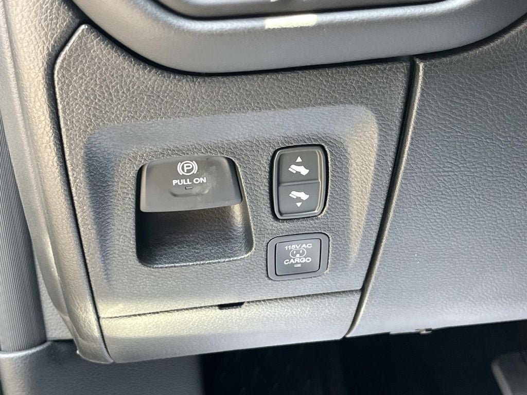 Used 2026 RAM 1500 Limited AWD/4WD image 44