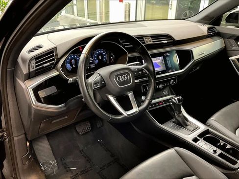 Used 2020 Audi Q3 2.0T Premium w/ Convenience Package image 18