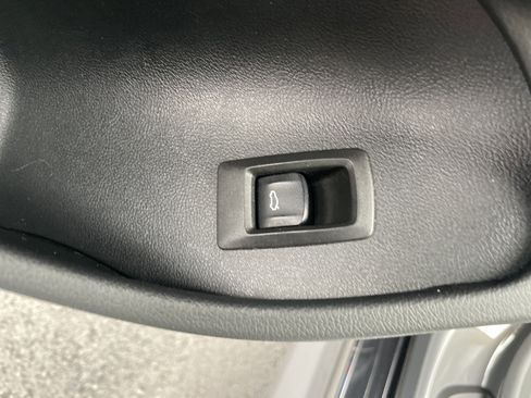 Used 2025 BMW 440i xDrive w/ Parking Assistance Package image 44