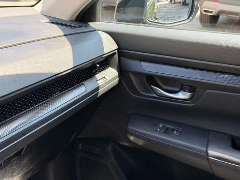 Certified 2025 Honda CR-V LX image 30