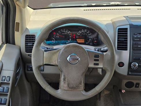 Used 2011 Nissan Frontier SV RWD image 19