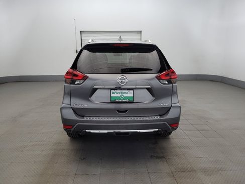 Used 2018 Nissan Rogue SV AWD/4WD image 6