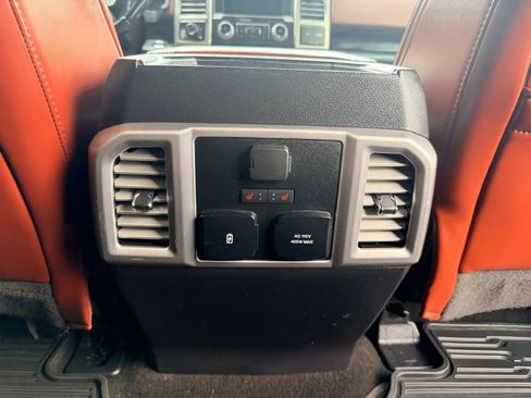 Used 2019 Ford F150 Platinum w/ Equipment Group 701A Luxury image 38