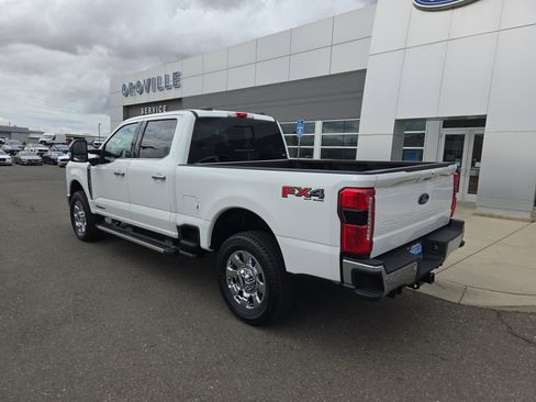 New 2026 Ford F250 Lariat w/ Chrome Package image 3