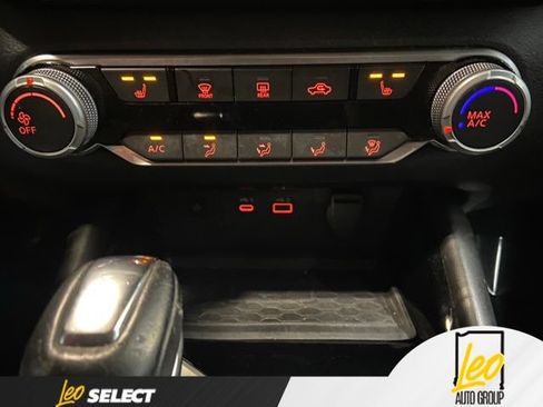Used 2024 Nissan Altima 2.5 SR w/ SR Premium Package FWD image 19