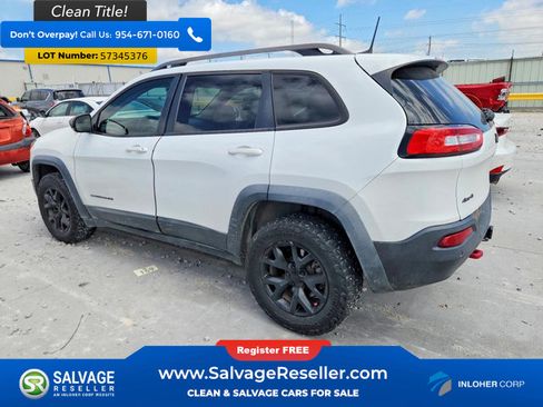 Used 2016 Jeep Cherokee Trailhawk w/ Leather Interior Group AWD/4WD image 3