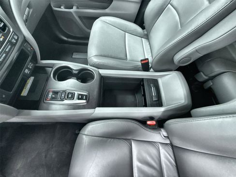 Used 2021 Honda Pilot Special Edition image 19