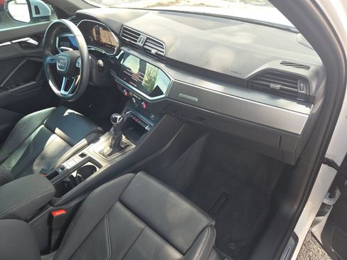 Used 2024 Audi Q3 2.0T Premium Plus w/ Premium Plus Package AWD/4WD image 15