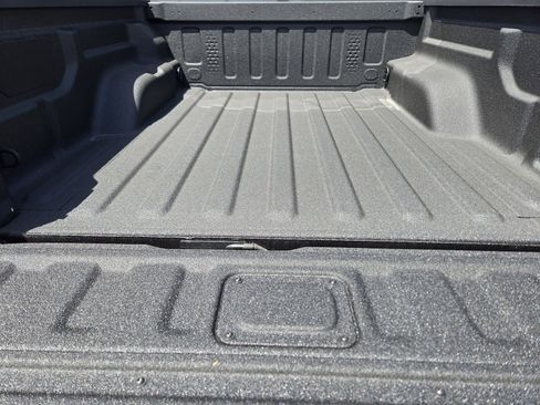 New 2025 Jeep Gladiator Sport image 27