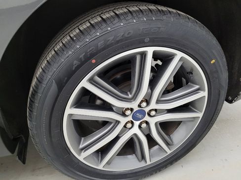 Used 2019 Ford Edge Titanium w/ Cold Weather Package AWD/4WD image 31