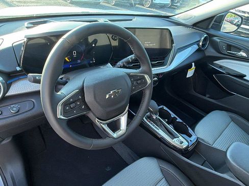 New 2026 Chevrolet Trax LT w/ Driver Confidence Package FWD image 3