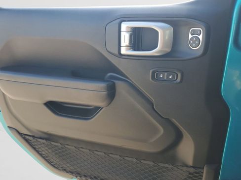 Used 2020 Jeep Wrangler Rubicon w/ LED Lighting Group image 32