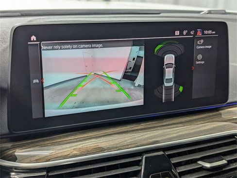 Used 2022 BMW 530i w/ Premium Package image 15