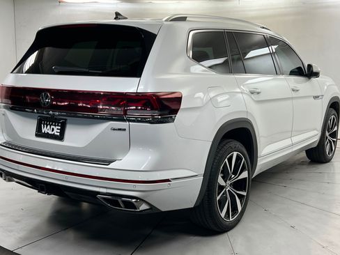 Used 2024 Volkswagen Atlas SEL Premium R-Line AWD/4WD image 6
