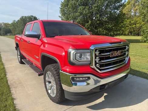 Used 2018 GMC Sierra 1500 SLT w/ SLT Premium Package image 2