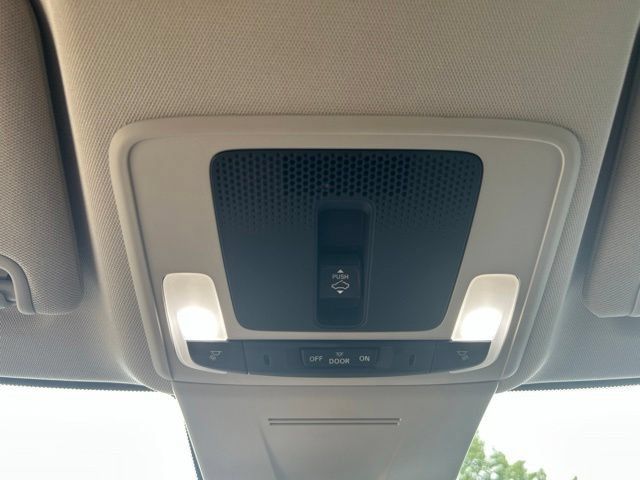 Used 2024 Honda Civic EX-L image 28
