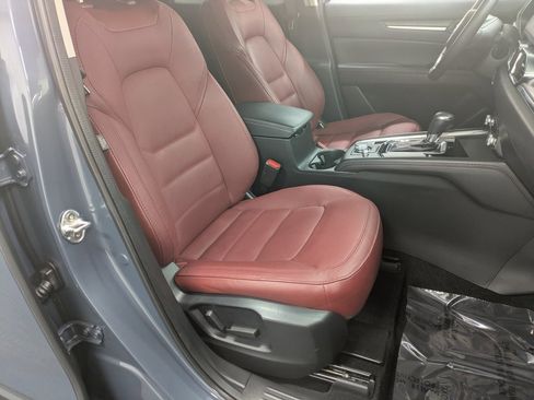 Certified 2023 MAZDA CX-5 Carbon Edition image 28