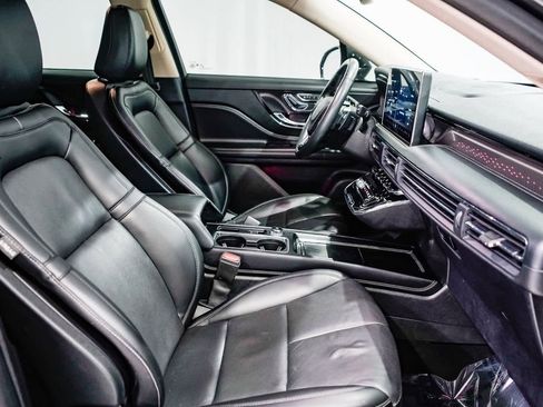 Used 2023 Lincoln Corsair Reserve image 15