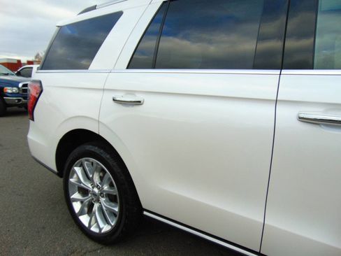 Used 2018 Ford Expedition Limited w/ Equipment Group 302A image 42