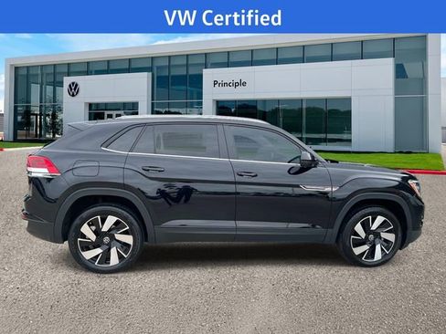 Used 2024 Volkswagen Atlas Cross Sport SE FWD image 5