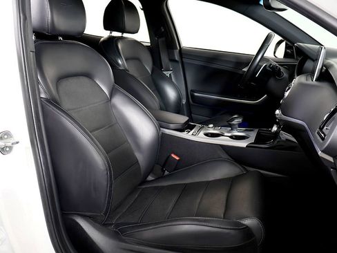 Used 2018 Kia Stinger GT2 image 47