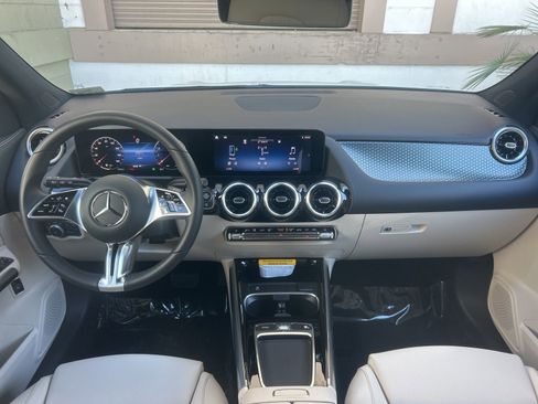 Used 2026 Mercedes-Benz GLA 250 image 11