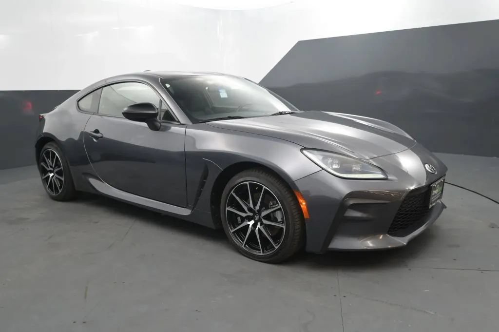 Used 2022 Toyota GR86 w/ ALL Weather Mat Package (TMS) RWD image 7