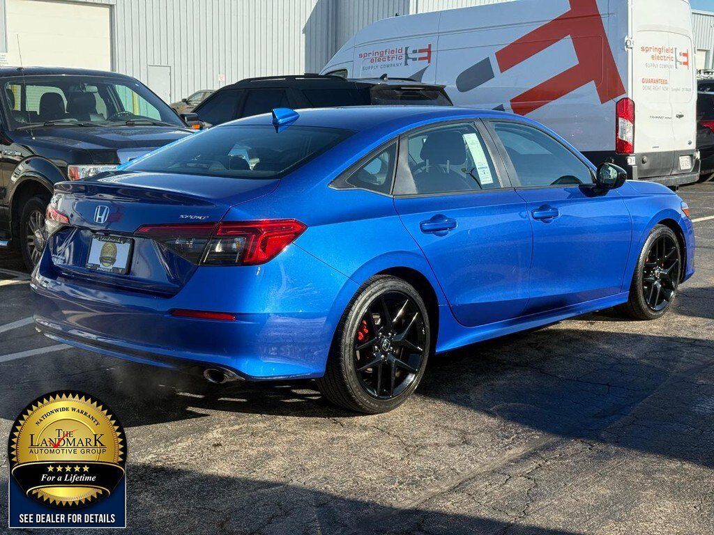 Used 2024 Honda Civic Sport image 5