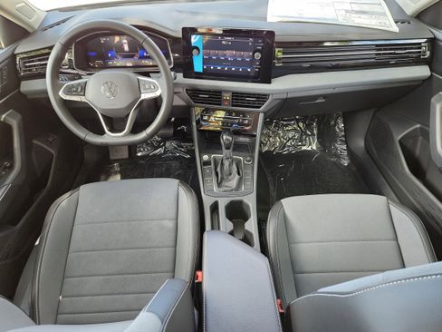 New 2025 Volkswagen Jetta SE image 13