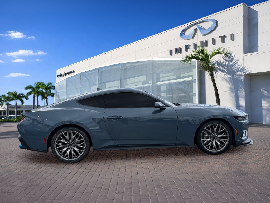 Used 2025 Ford Mustang Premium RWD image 8